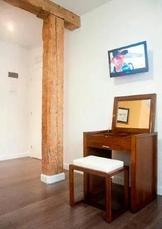 Hostal Jardin Secreto-3